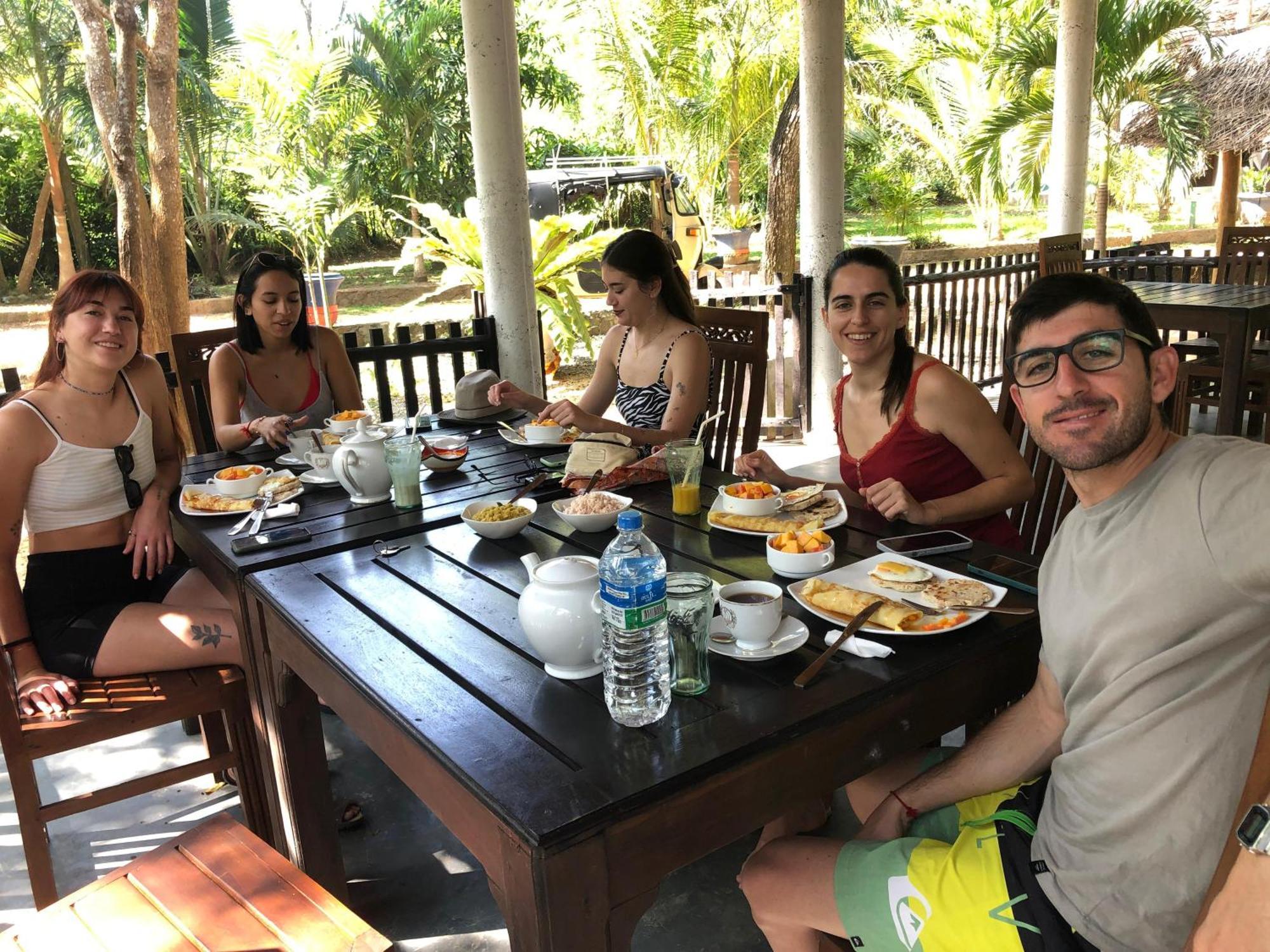 King'S Elephant Cabanas & Restaurant 坦加拉 外观 照片
